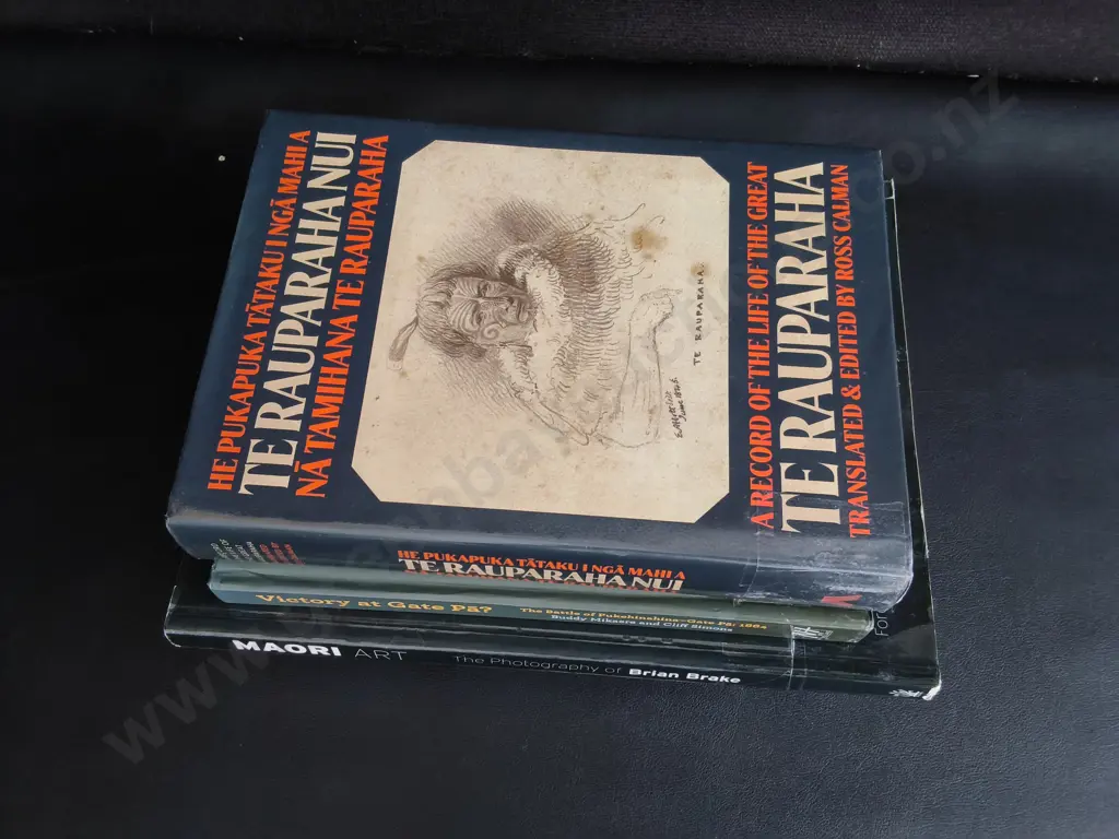 4 BOOKS ON NZ AND MĀORI HISTORY Image 1++