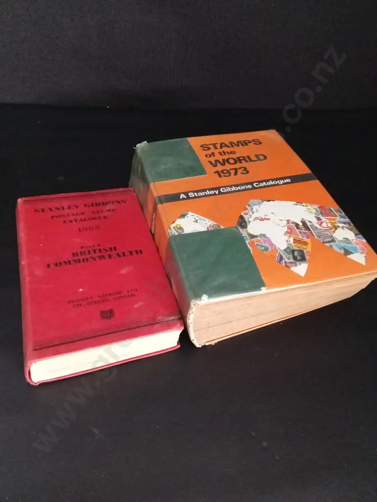2 VINTAGE STAMP BOOKS Image 1++