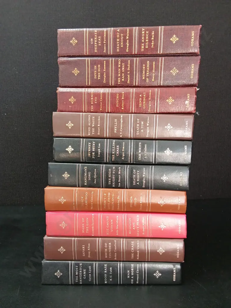 10 VINTAGE ODHAMS BOOKS Image 1++