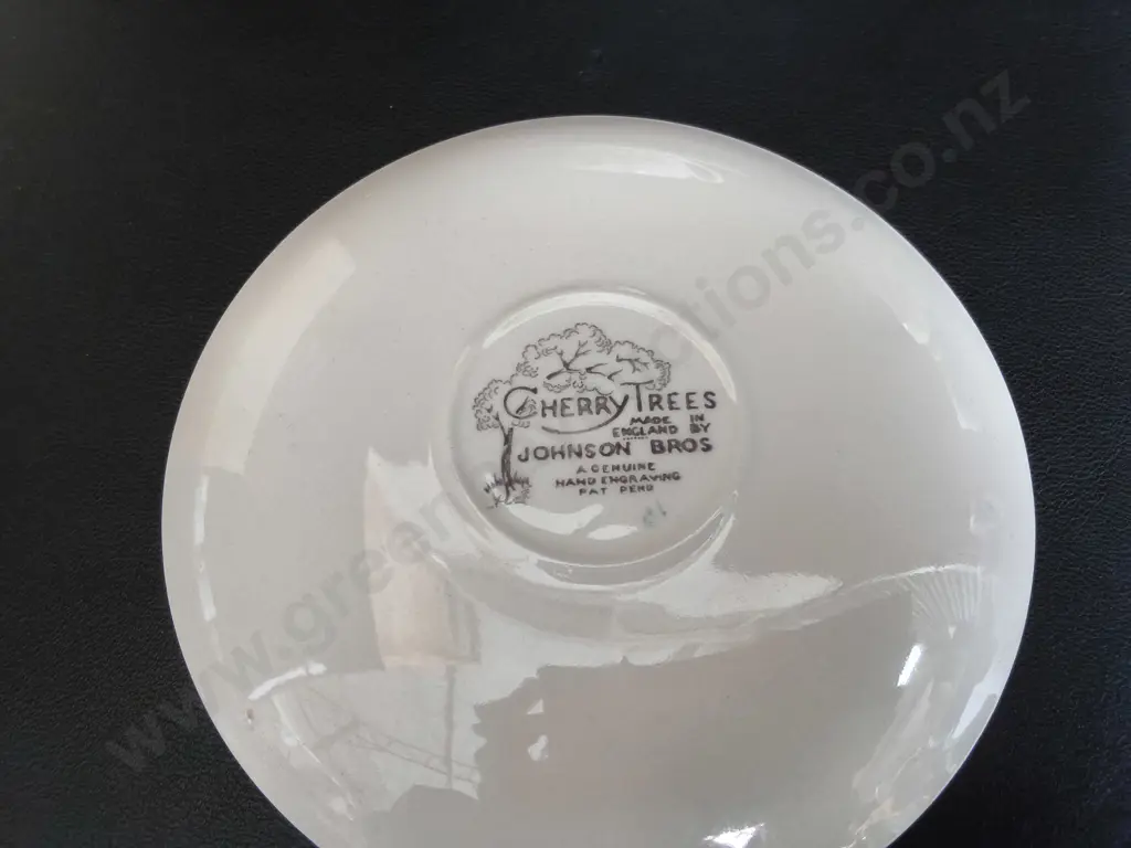 VINTAGE JOHNSON BROS "CHERRY TREES" TEACUP AND SAUCERS SET, MADE IN ENGLAND, 6 SETS Image 1++