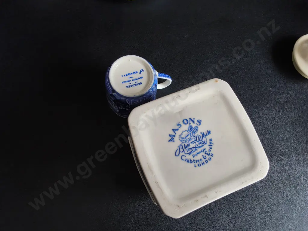 VINTAGE BLUE AND WHITE CERAMIC TEA SERVICE ITEMS, 7 PIECES, TALLEST H 18 CM Image 1++
