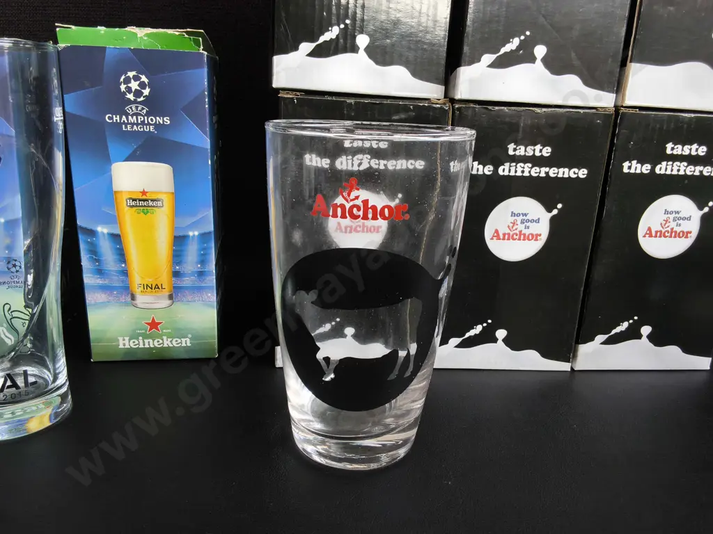 6 ANCHOR MILK GLASSES AND 2 HEINEKEN CHAMPIONS LEAGUE GLASSES, BOXED Image 1++