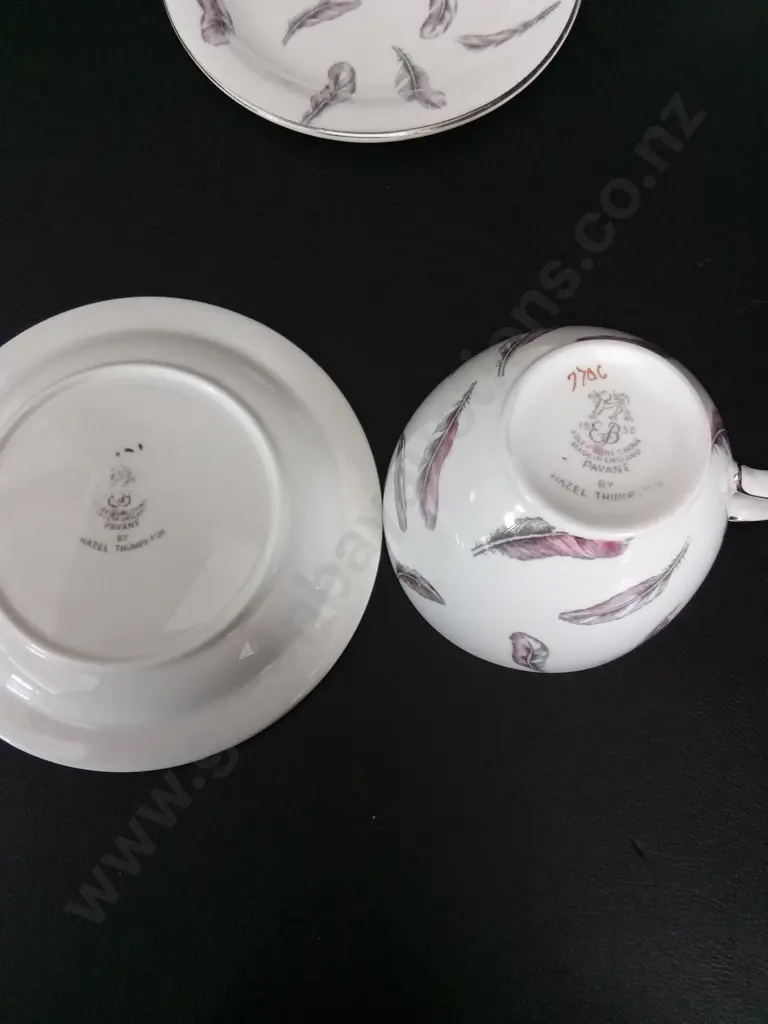 3 VINTAGE HAZEL THUMPSTON PAVENE TEA TRIOS WITH MATCHING CREAMER H7CM, SMALL BOWL AND 2 SMALL PLATES Image 1++