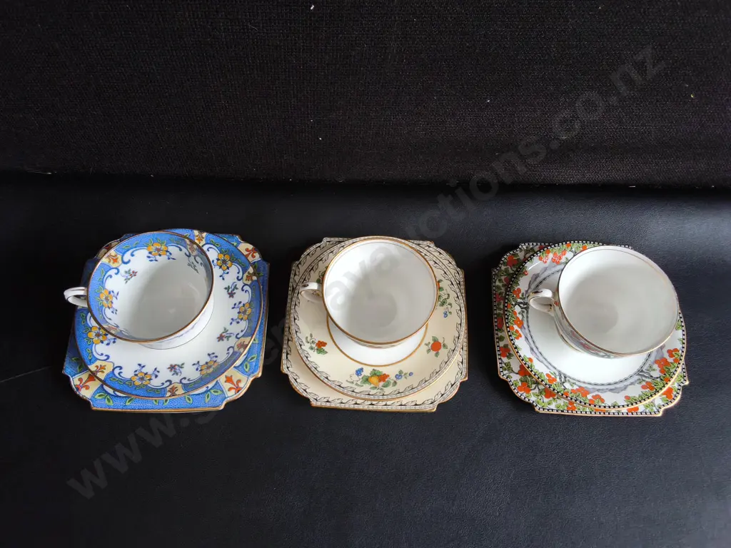 3 VINTAGE FINE BONE CHINA TRIOS, AYNSLEY TEA CUPS AND SAUCERS, MADE IN ENGLAND Image 1++