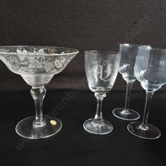 MIX OF VINTAGE GLASSWARE, 4 PIECES, TALLEST H 17 CM