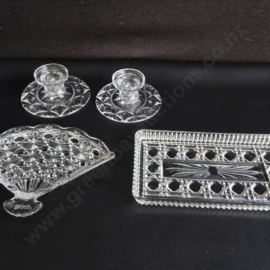 VINTAGE STUART CRYSTAL CHANDLE HOLDERS, AND PAIR OF TRINKET DISHES INCLUDING VINTAGE AVON, WIDEST W 21 CM, 4 PIECES