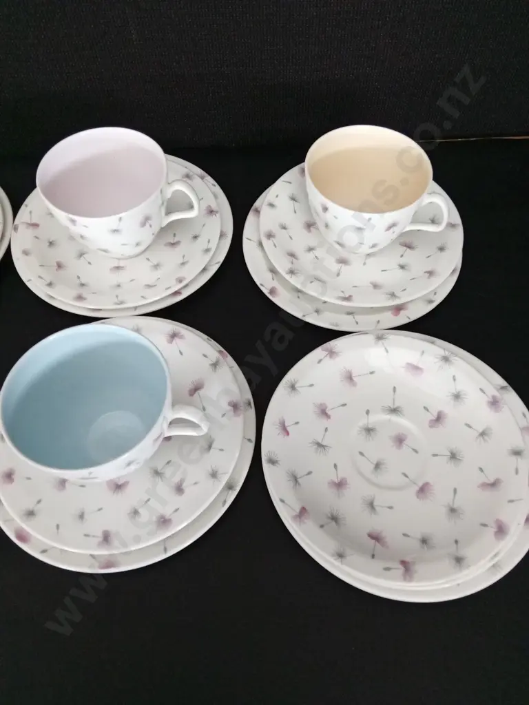5 VINTAGE THISTLEDOWN E. BRAIN & CO TEA TRIOS WITH 4 EXTRA SAUCERS Image 1++