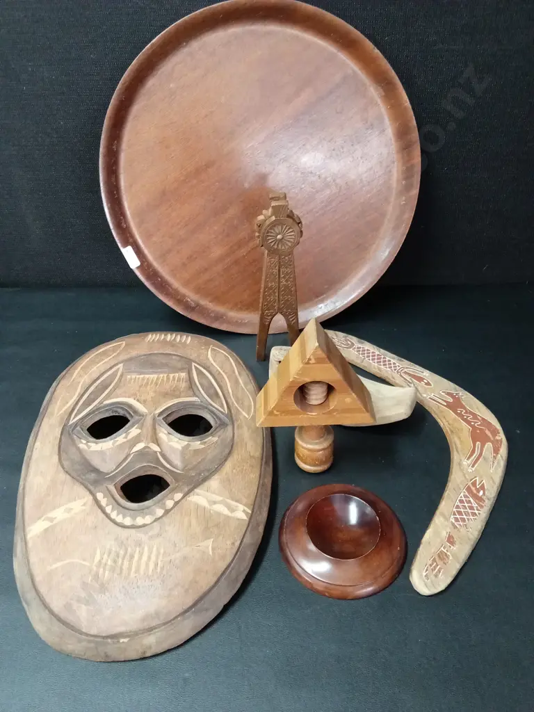 ASSORTED WOODWARE LARGEST H37CM Image 1++