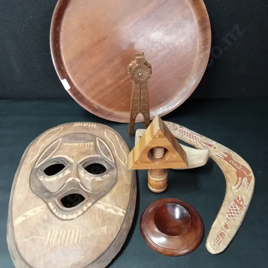 ASSORTED WOODWARE LARGEST H37CM