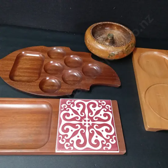 4 SERVING DISHES LONGEST L48CM