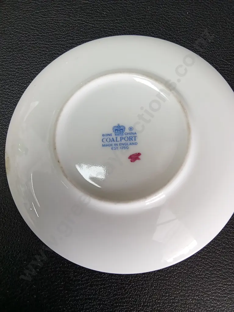 4 DECORATIVE ITEMS TALLEST H16CM Image 1++