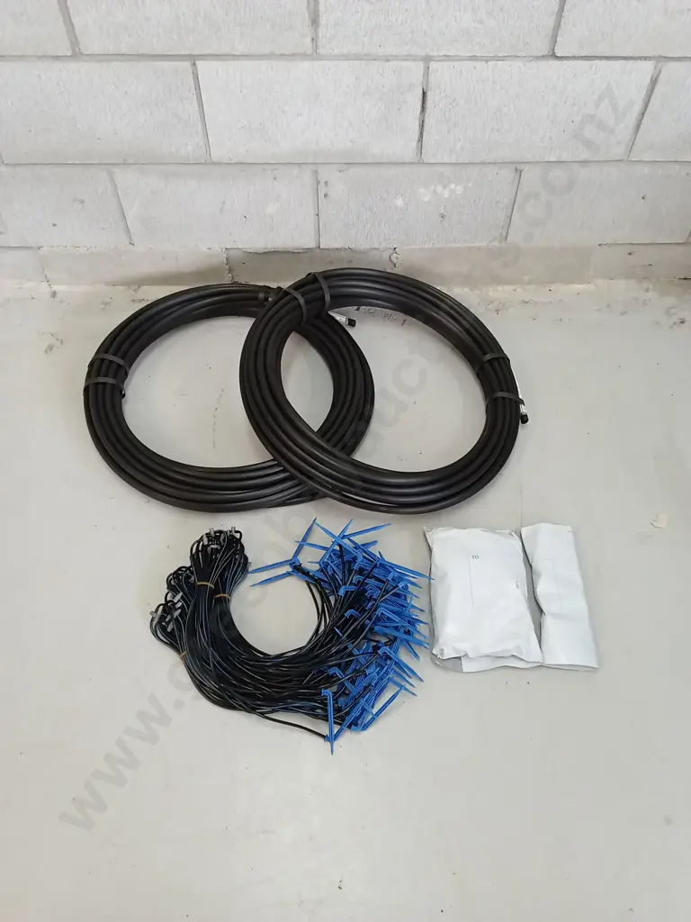 BRAND NEW GARDEN DRIP IRRIGATION KIT Image 1++