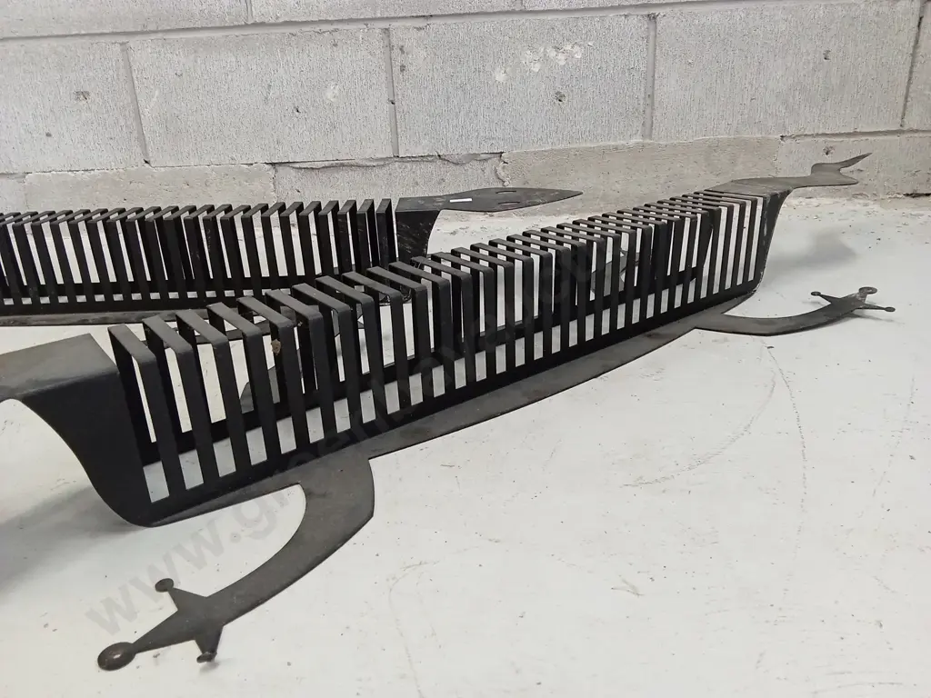METAL LIZARD-SHAPED WALL MOUNTED CD/DVD RACK, 120CM Image 1++