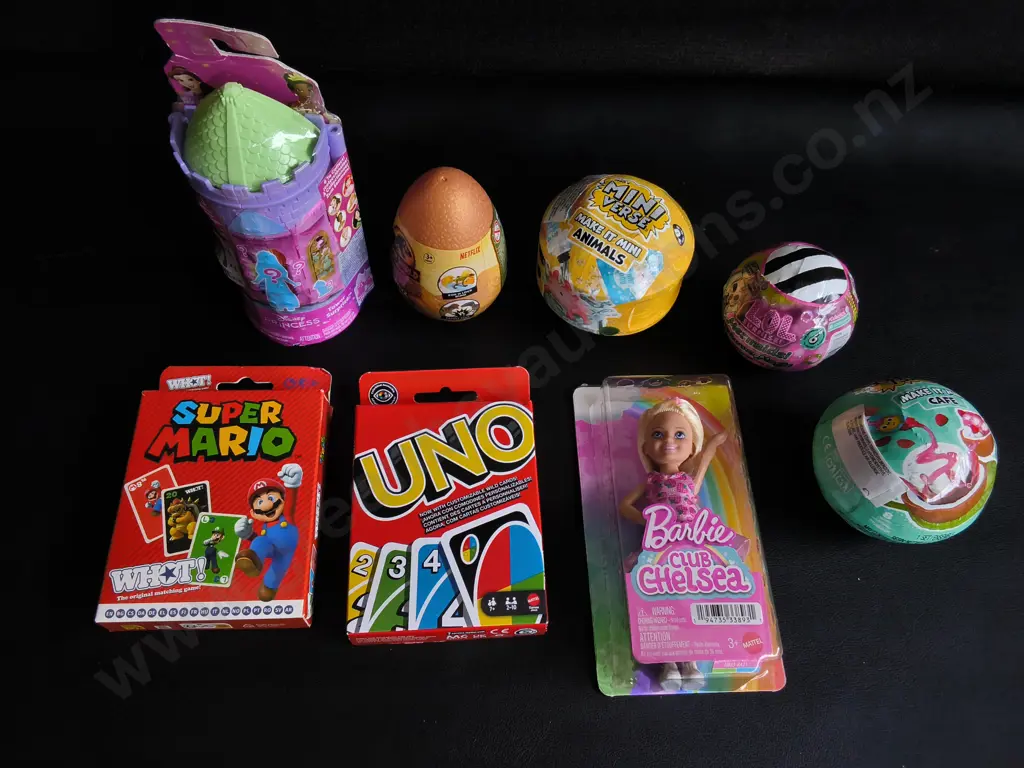 8 PIECES BRAND NEW TOYS AND CARD GAMES Image 1++