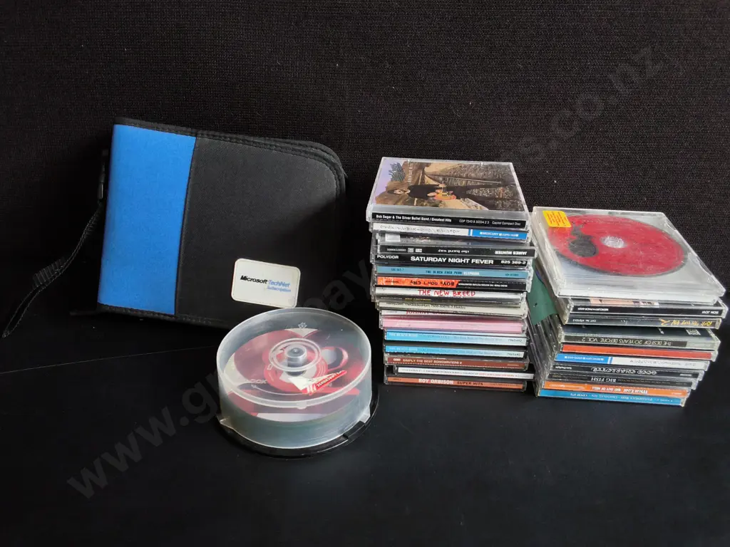 COLLECTION OF CDS Image 1++