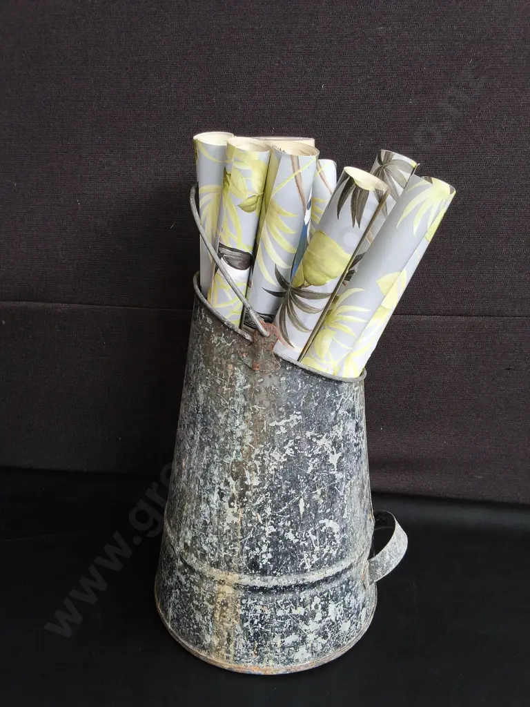 VINTAGE METAL BUCKET H 40 CM, AMD COLLECTION OF BOTANICAL WALLPAPER Image 1++