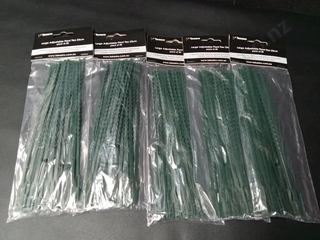 5 PACKETS OF TAKASHO LARGE ADJUSTABLE PLANT TIES 23CM Image 1++