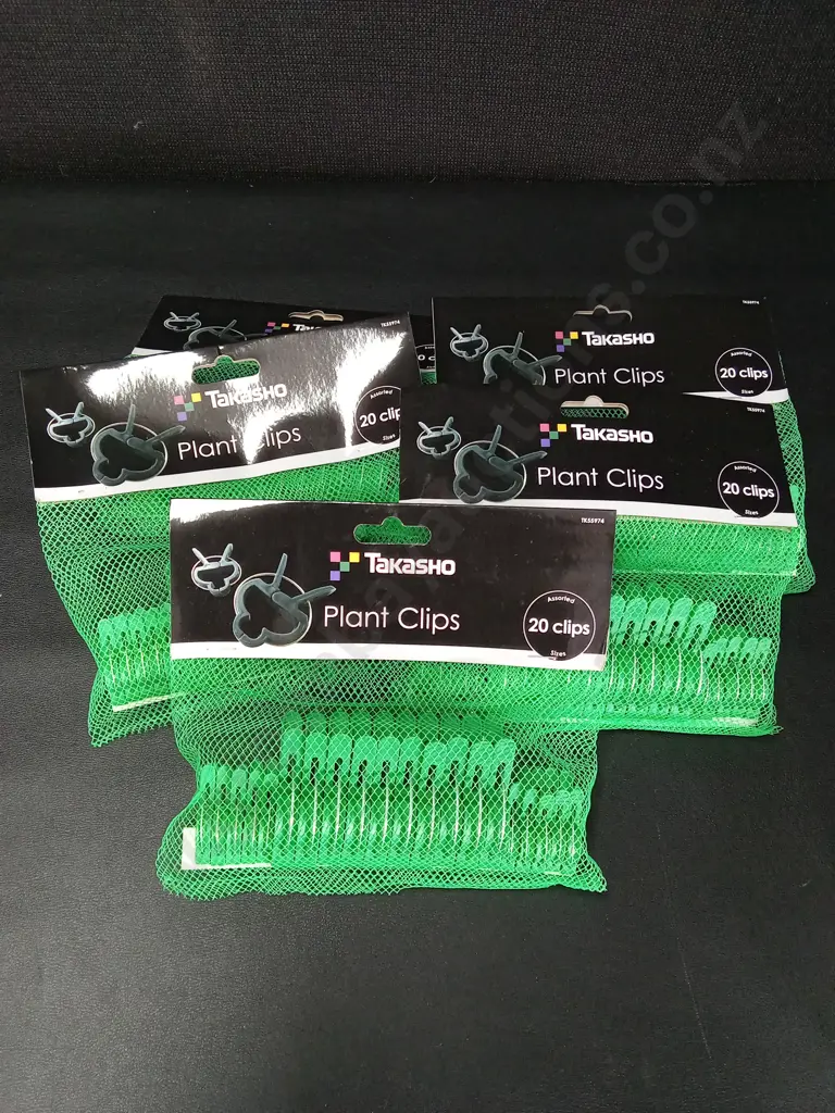 5 PACKETS OF 20 BRAND NEW TAKASHO PLANT CLIPS Image 1++