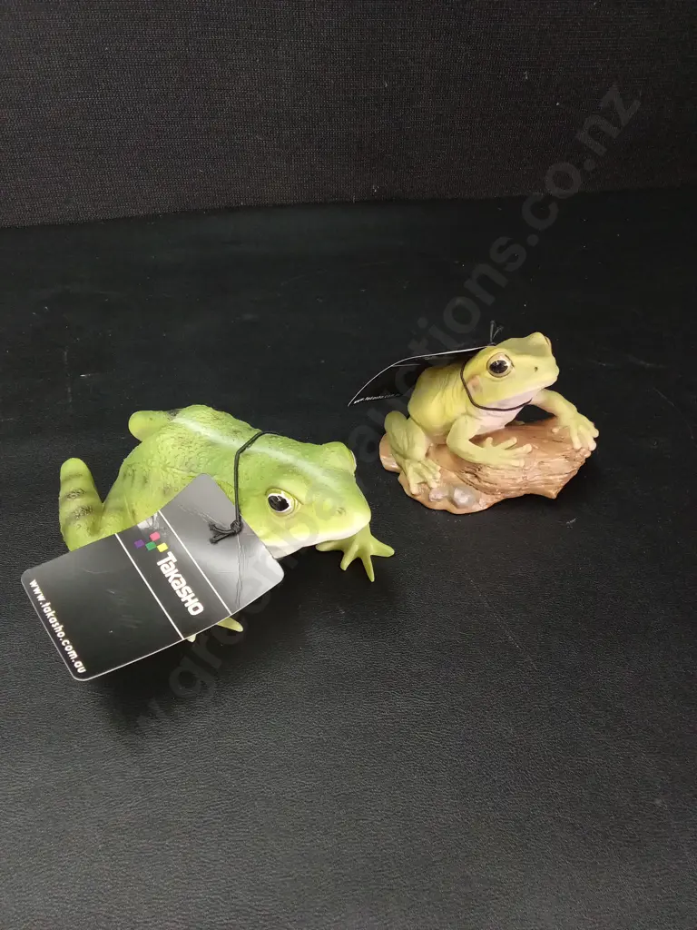 2 TAKASHO FROG FIGURES TALLEST 9CM Image 1++