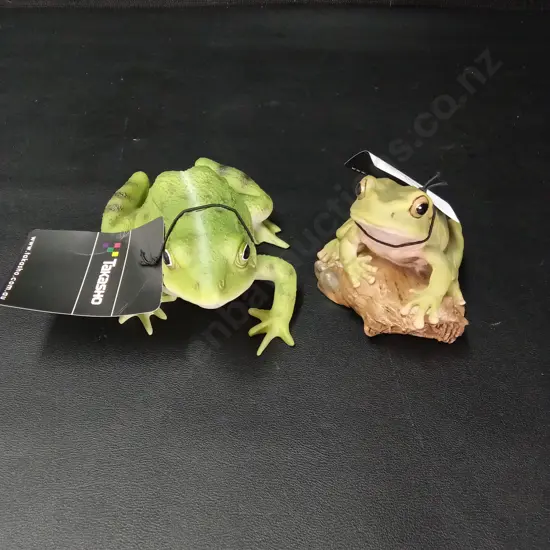 2 TAKASHO FROG FIGURES TALLEST 9CM