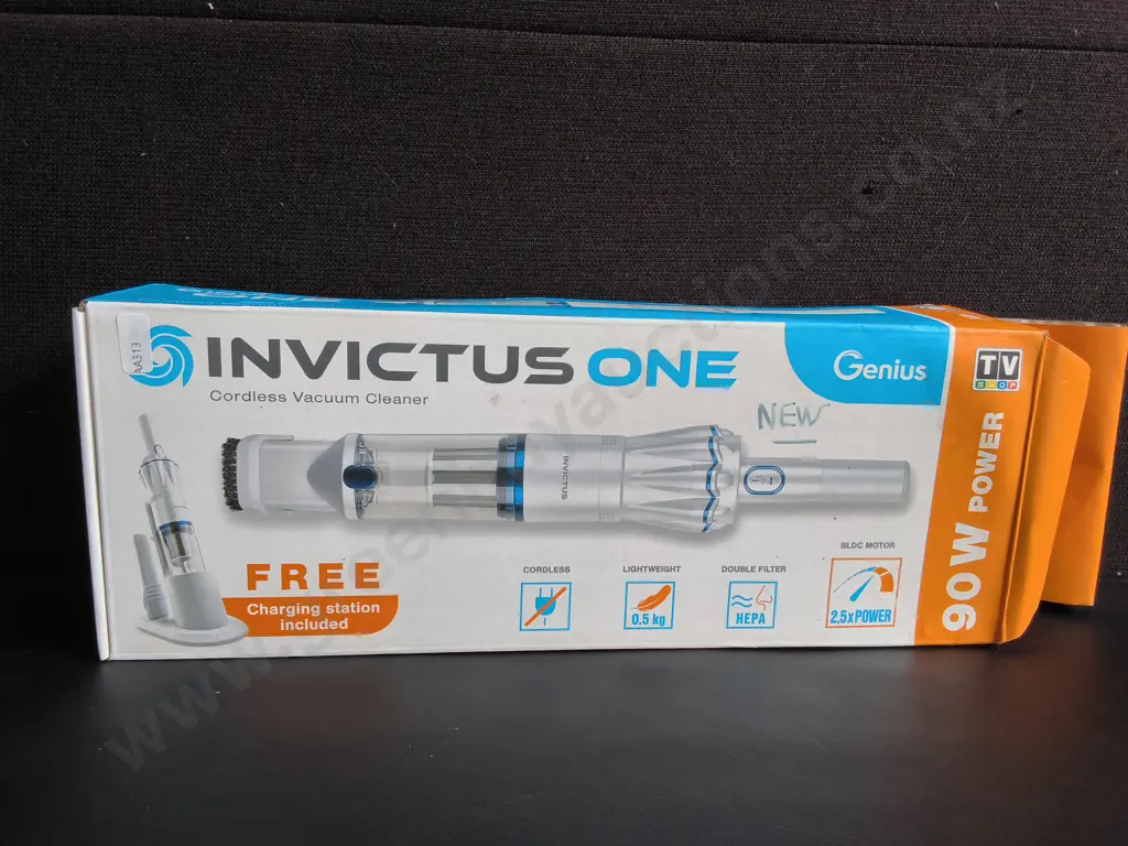 INVICTUS ONE CORDLESS VACUUM CLEANER, BOXED Image 1++
