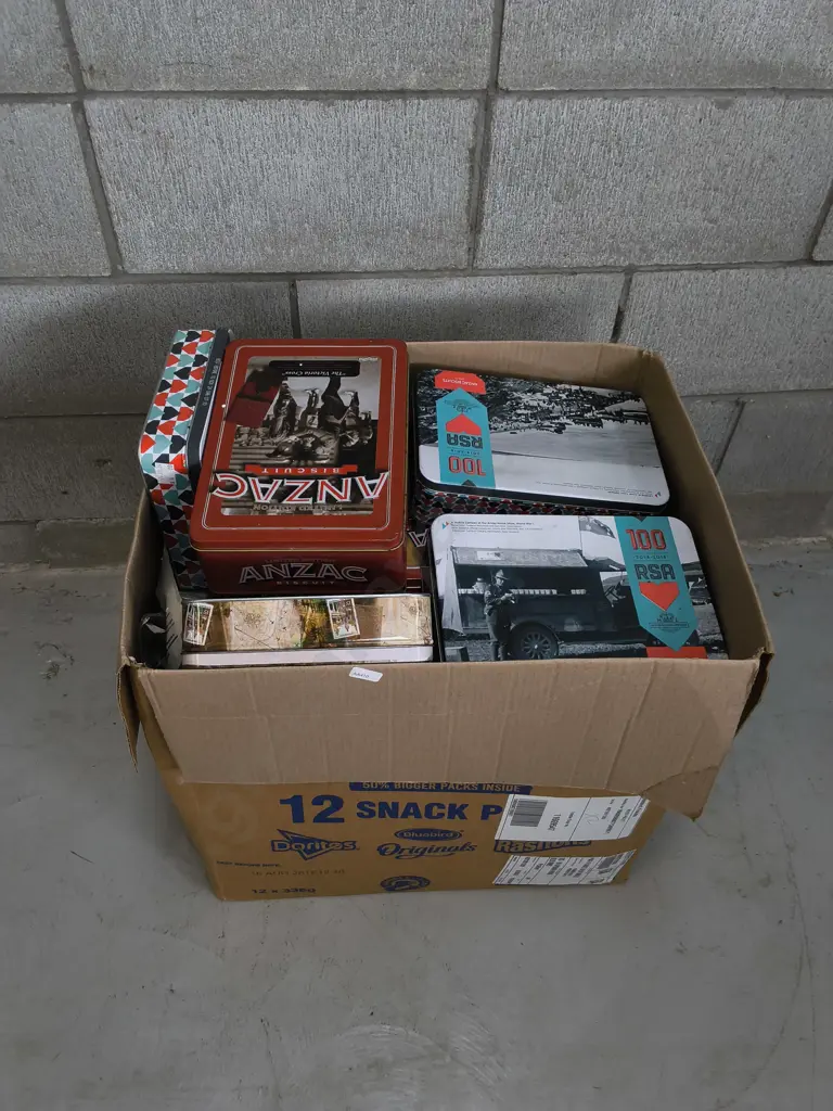 BOX OF ANZAC BISCUIT TINS Image 1++