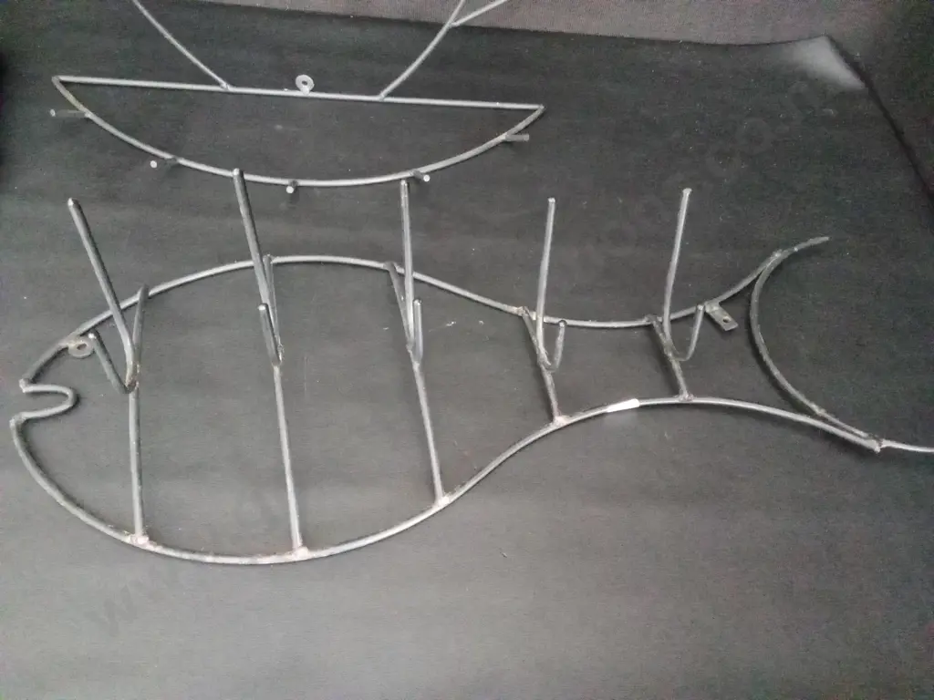 2 PIECES WIRE WALL HANGING ART TALLEST H51CM Image 1++