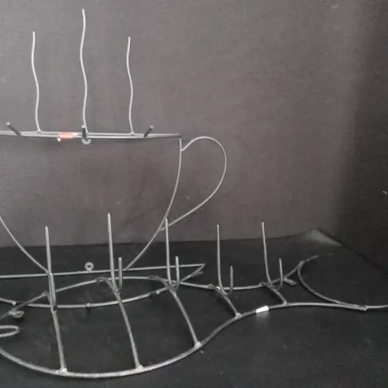 2 PIECES WIRE WALL HANGING ART TALLEST H51CM