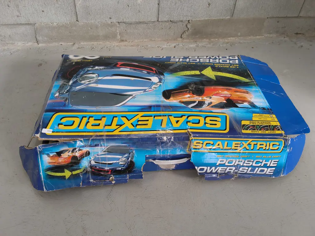 SCALEXTRIC C1343 PORSCHE POWERSLIDE 1:32 SCALE SLOT CAR RACE SET Image 1++