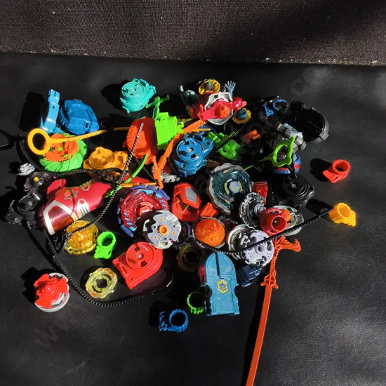 MIX OF BEYBLADES