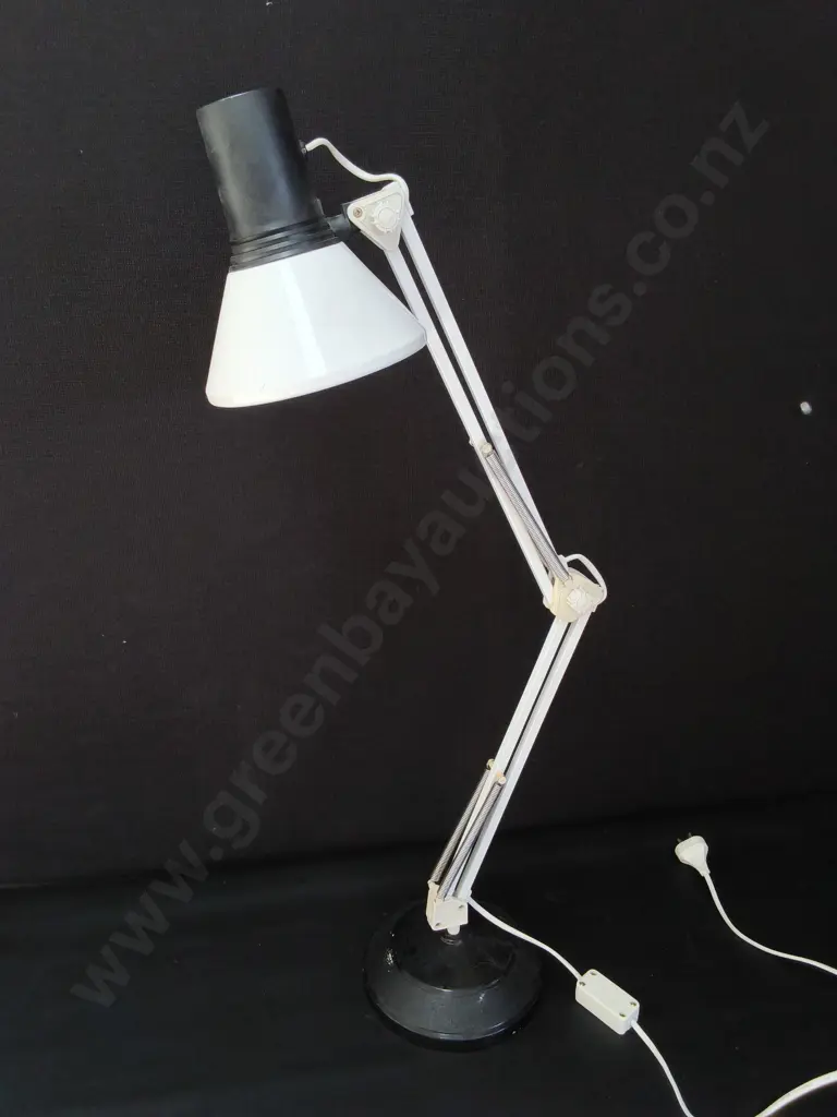 VINTAGE ARTICULATED ARCHITECT DESK LAMP, H 87 CM FULLY EXTENDED, UNTESTED Image 1++