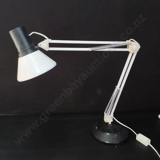 VINTAGE ARTICULATED ARCHITECT DESK LAMP, H 87 CM FULLY EXTENDED, UNTESTED