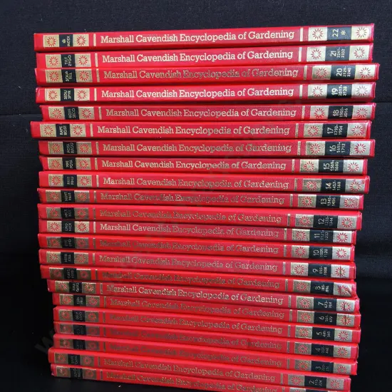 SET OF MARSHALL CAVENDISH ENCYCLOPEDIA OF GARDENING BOOKS