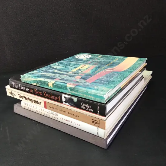 6 NEW ZEALAND ART BOOKS