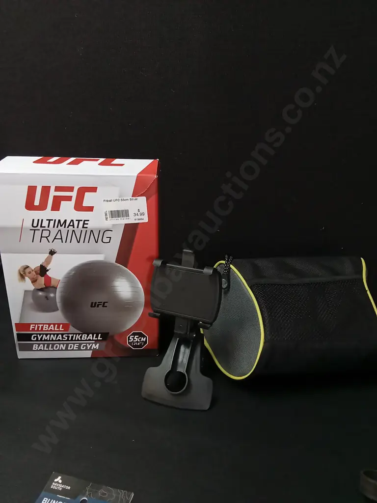BOX OF EXCERCISE EQUIPMENT Image 1++
