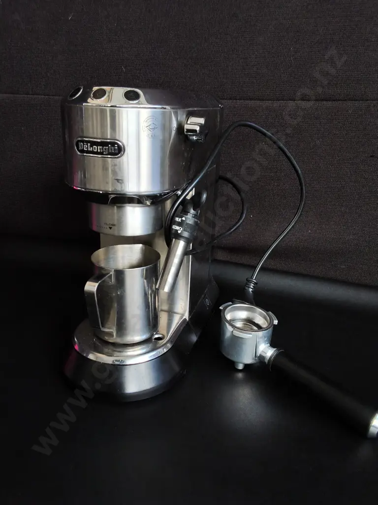DE'LONGHI DEDICA COMPACT MANUAL PUMP ESPRESSO MACHINE Image 1++
