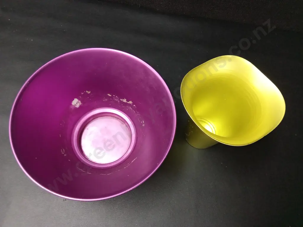 ANODIZED VASE H16CM AND PLANT POT H12.5CM Image 1++