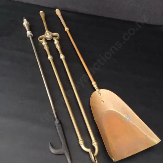3 FIREPLACE TOOLS
