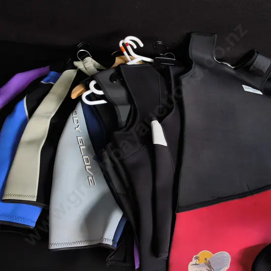 MIX OF NEOPRENE WETSUITS
