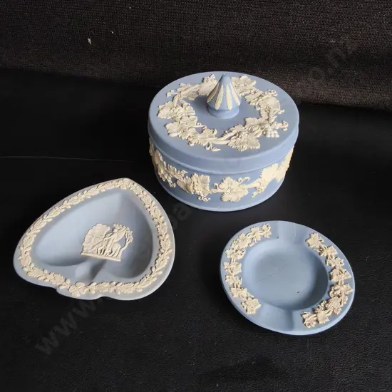 3 PIECES VINTAGE WEDGEWOOD JASPERWARE CERAMIC PIECES, WIDEST DIA 12 CM