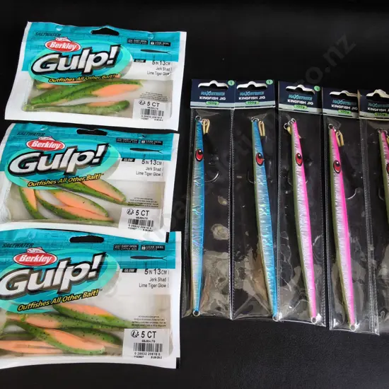 8 PIECES, BRAND NEW FISHING BAIT AND JIGS