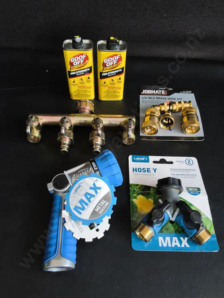 6 PIECES BRAND NEW GARDEN ITEMS AND MAINTENENCE PRODUCTS Image 1++