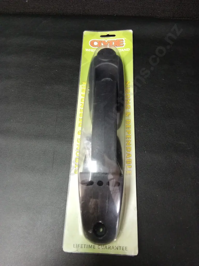 BRAND NEW CLYDE WHEELBARROW STAND Image 1++