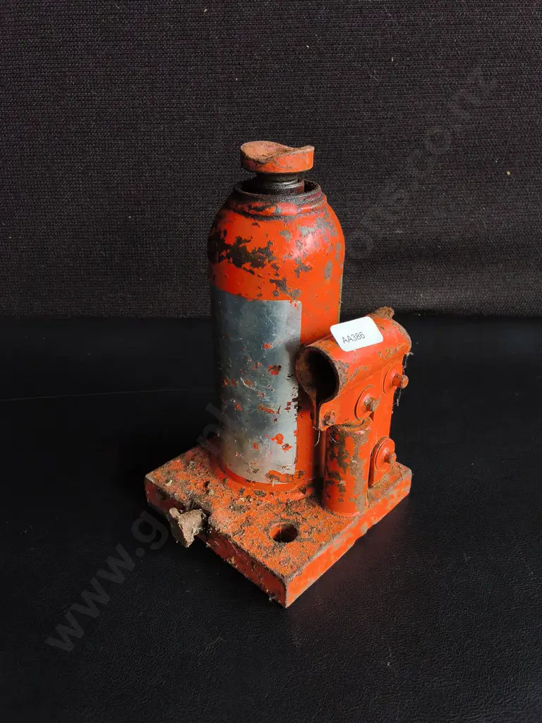 HYDRAULIC BOTTLE JACK Image 1++