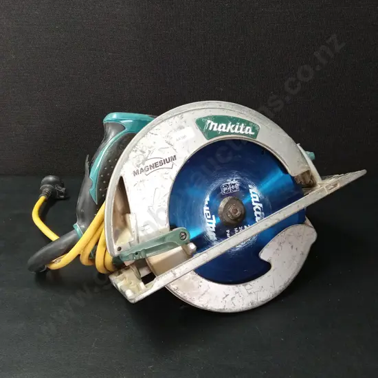 MAKITA MAGNESIUM CIRCULAR SAW