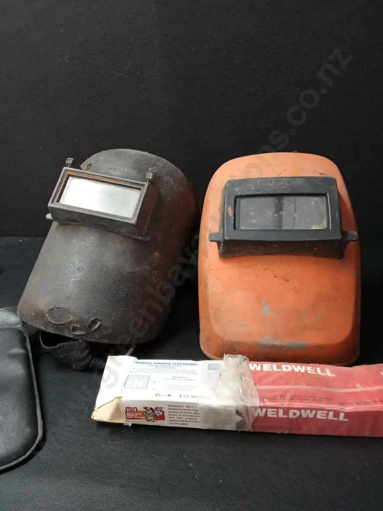 WELDING EQUIPMENT Image 1++