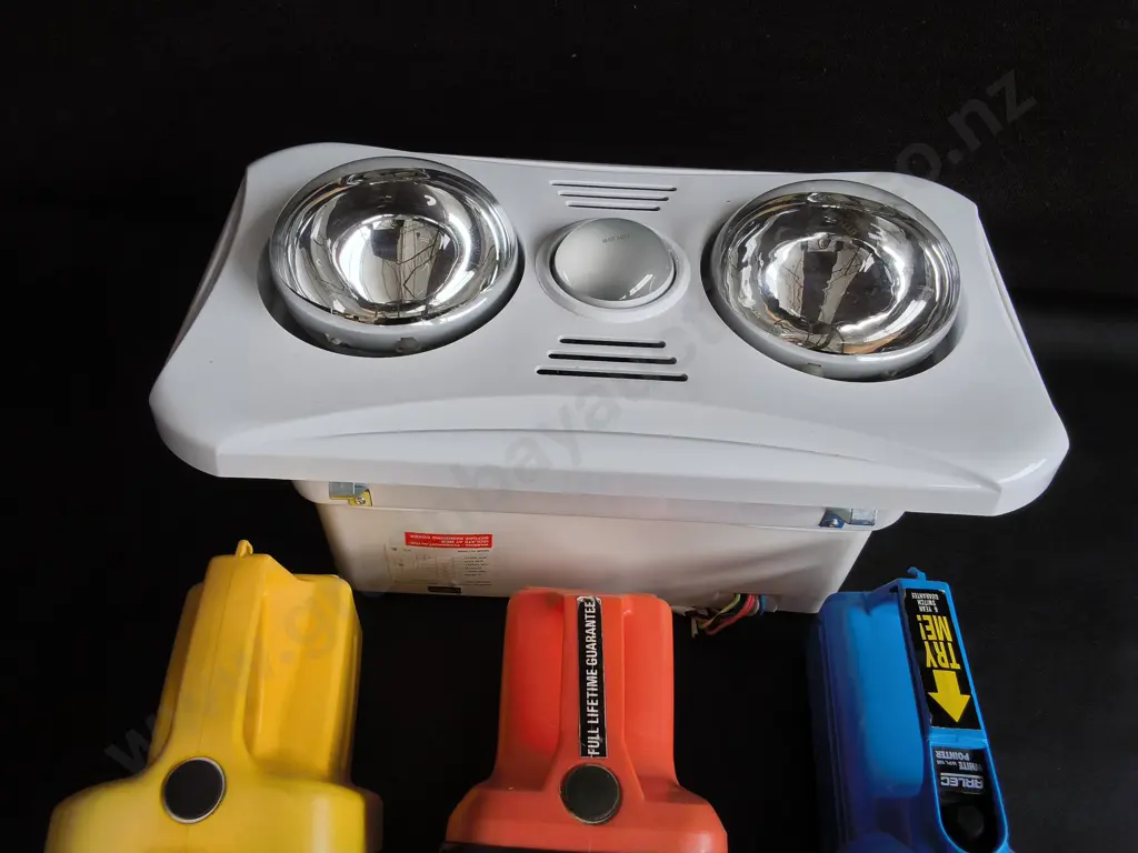 4 LIGHTING DEVICES Image 1++