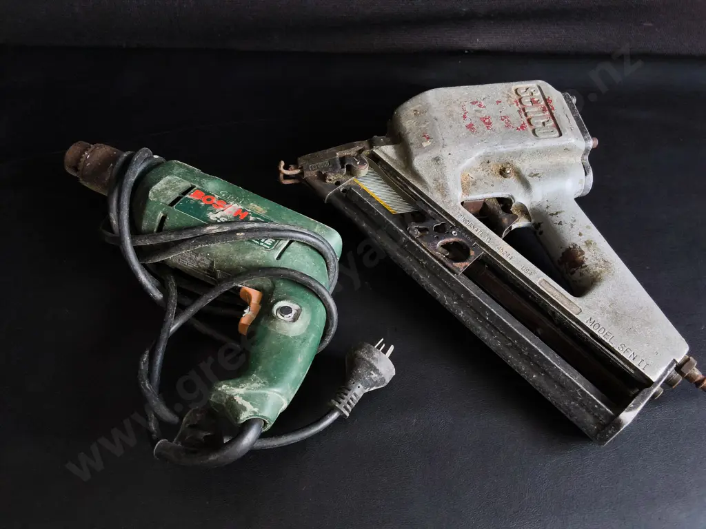 VINTAGE SENCO PNEUMATIC NAILER AND BOSCH POWER DRILL Image 1++
