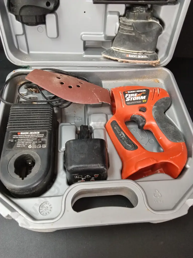 BLACK & DECKER FIRE STORM QUATTRO 12V Image 1++