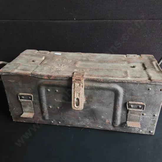 VINTAGE METAL STORAGE BOX